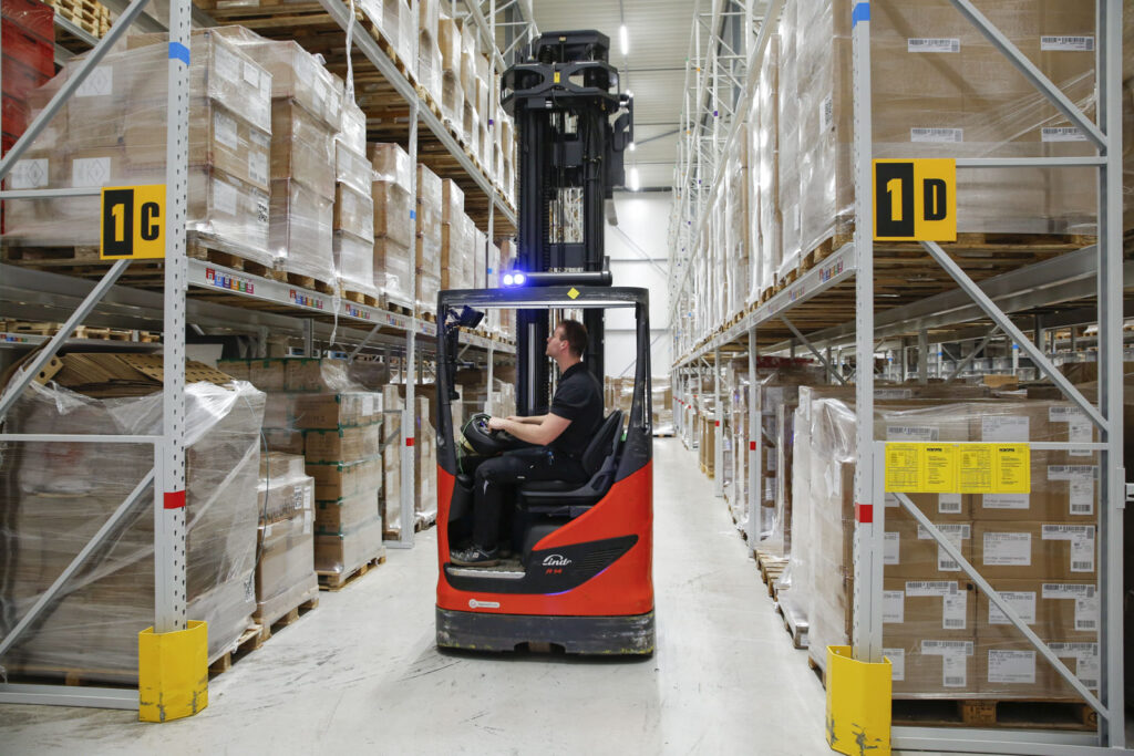 Scale storage and fulfilment?